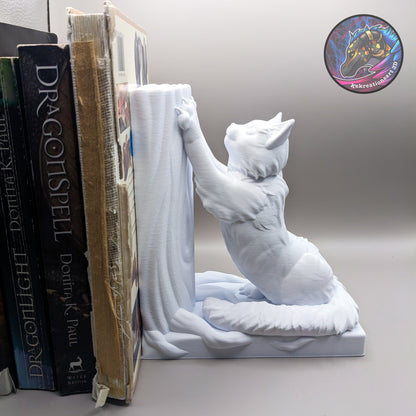 Scratching Kitty Bookends